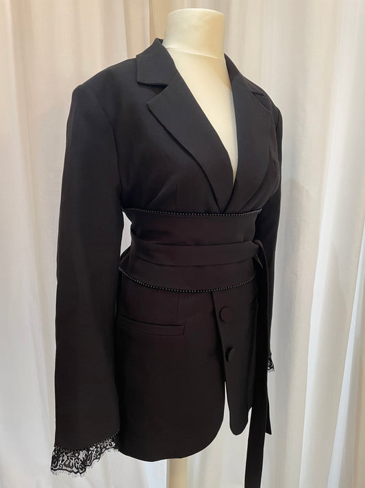 Essentially the ONLY Blazer You Need Black Belted Blazer