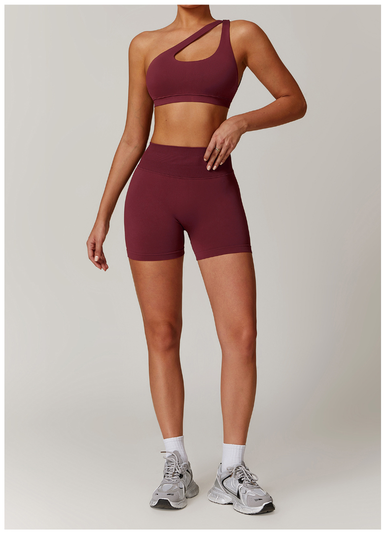 Essential Day-wear Sculpt Seamless Strapped Sports Bra